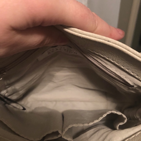 Kenneth Cole Reaction Crossbody Purse Bag - Picture 3 of 4